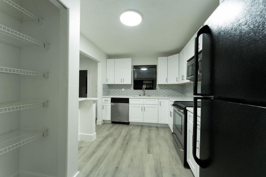 PORT ST LUCIE SECTION 12 - Residential Lease