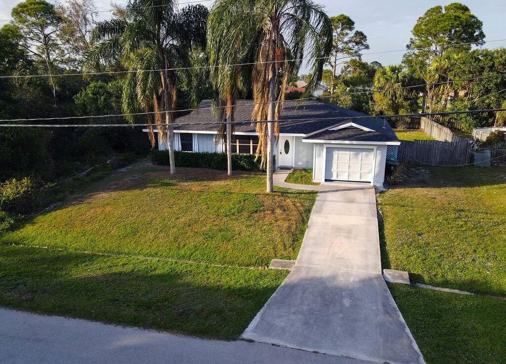 Photo of 1181 SW Sarto Lane, Port Saint Lucie, FL 34953 (MLS # R11117068)