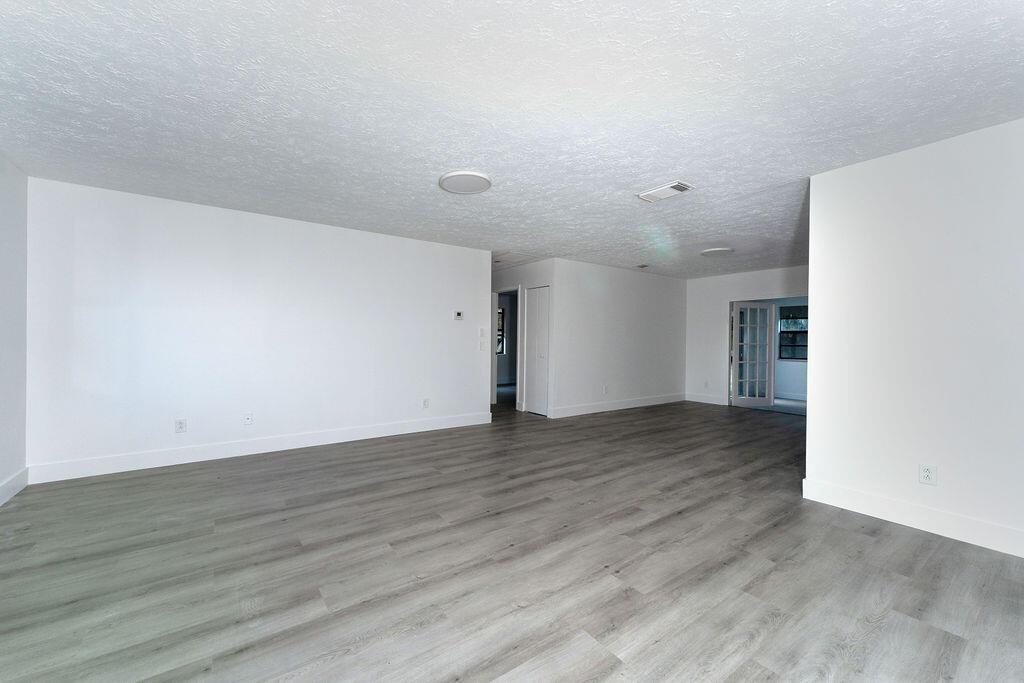 PORT ST LUCIE SECTION 12 - Residential Lease