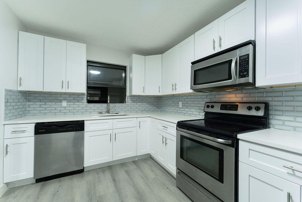 PORT ST LUCIE SECTION 12 - Residential Lease