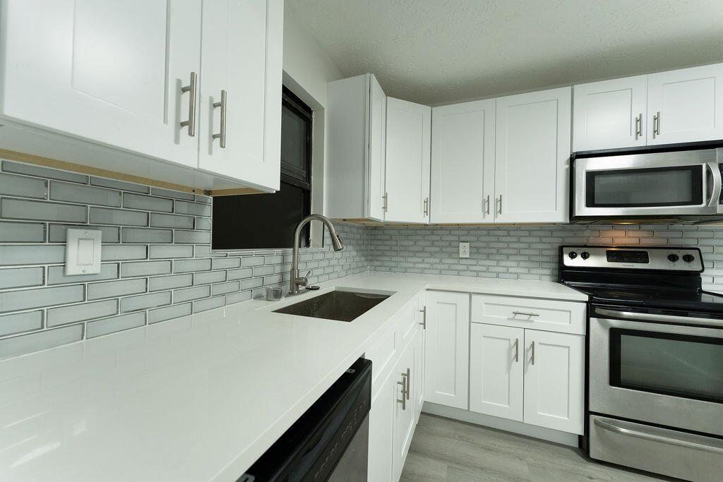 PORT ST LUCIE SECTION 12 - Residential Lease