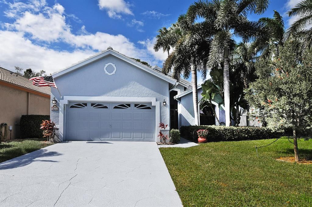 Photo of 10243 S Lexington Lakes Boulevard S, Boynton Beach, FL 33436 (MLS # R10845000)