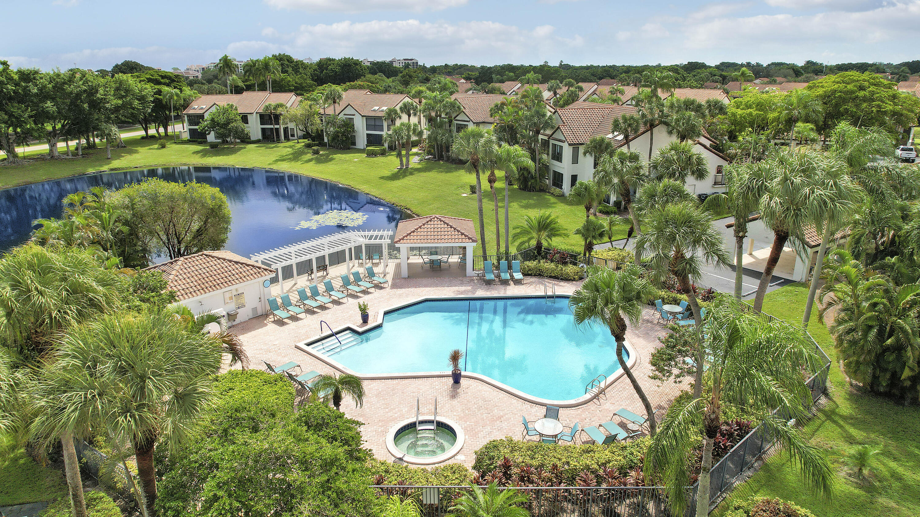 EL VIENTO - Residential