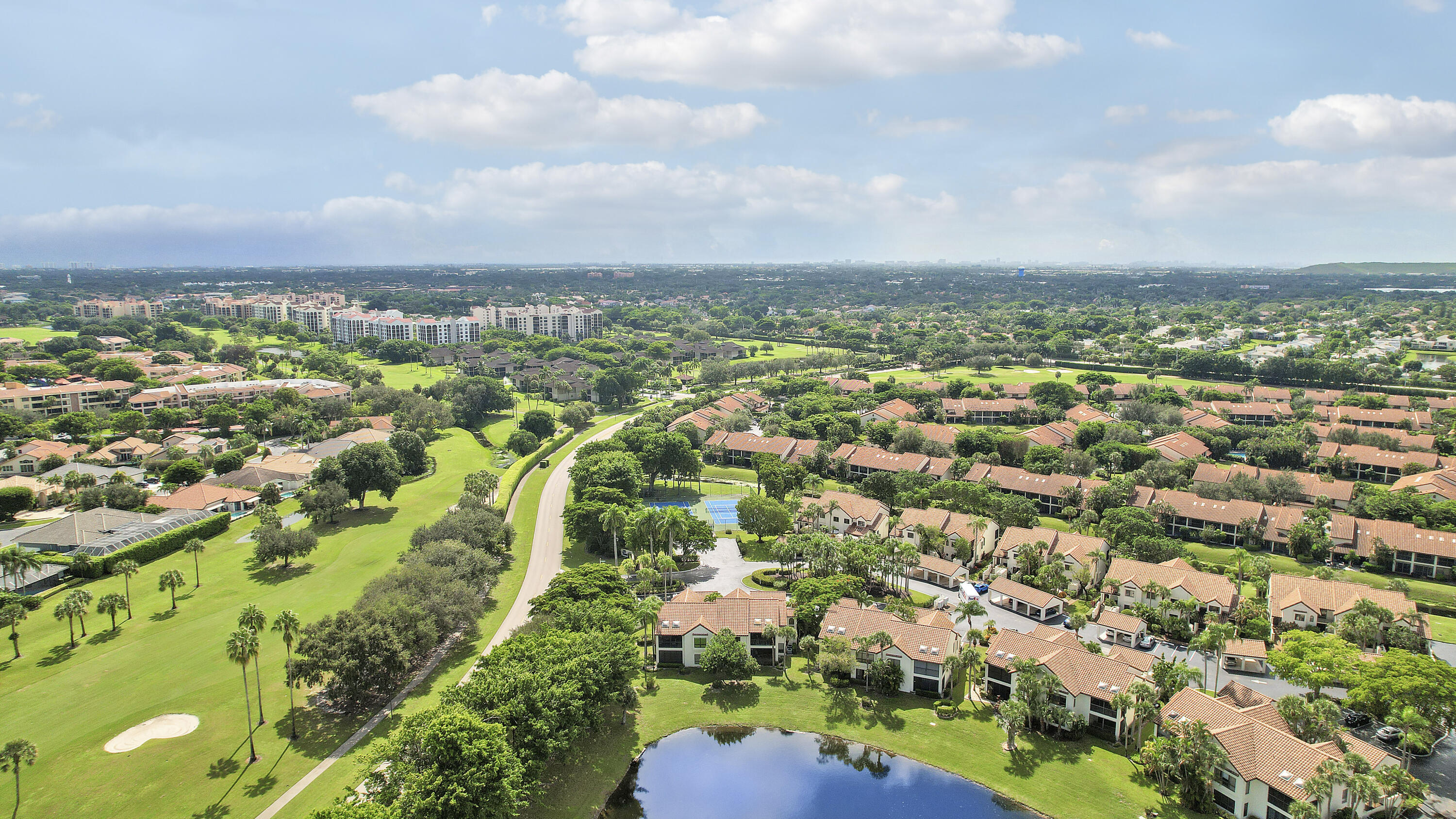 EL VIENTO - Residential
