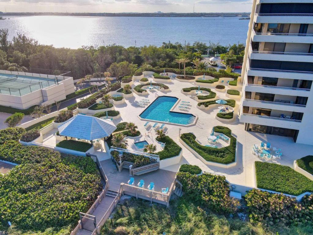 REACHERS - Residential