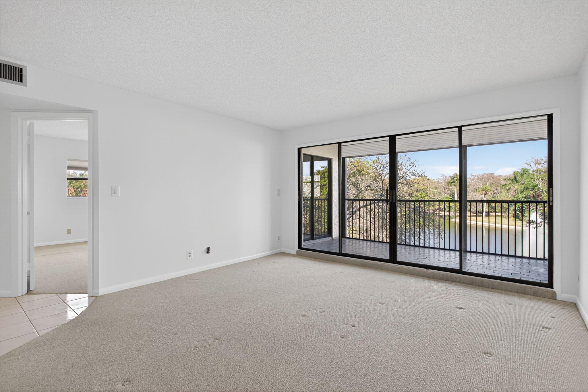 HAMMOCKS-LAKE FOREST CONDO - Residential