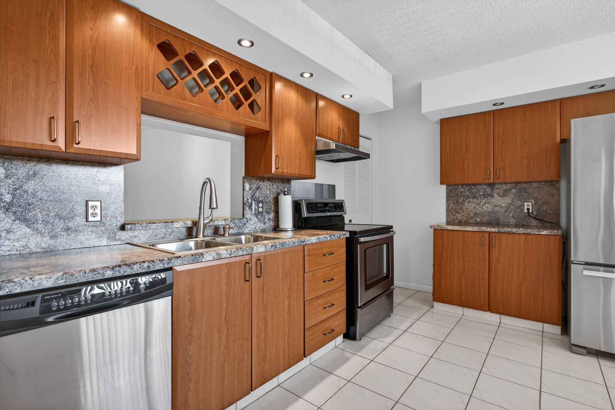 1732 Hammock Boulevard 301