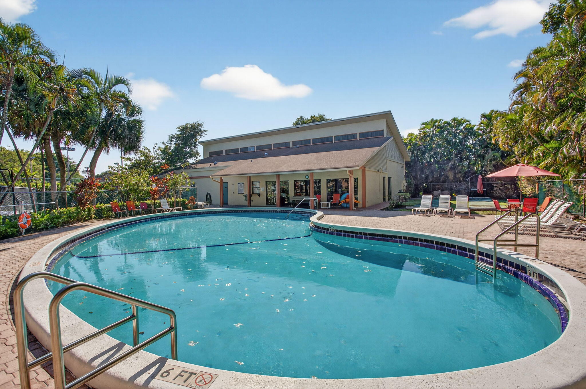 HAMMOCKS-LAKE FOREST CONDO - Residential