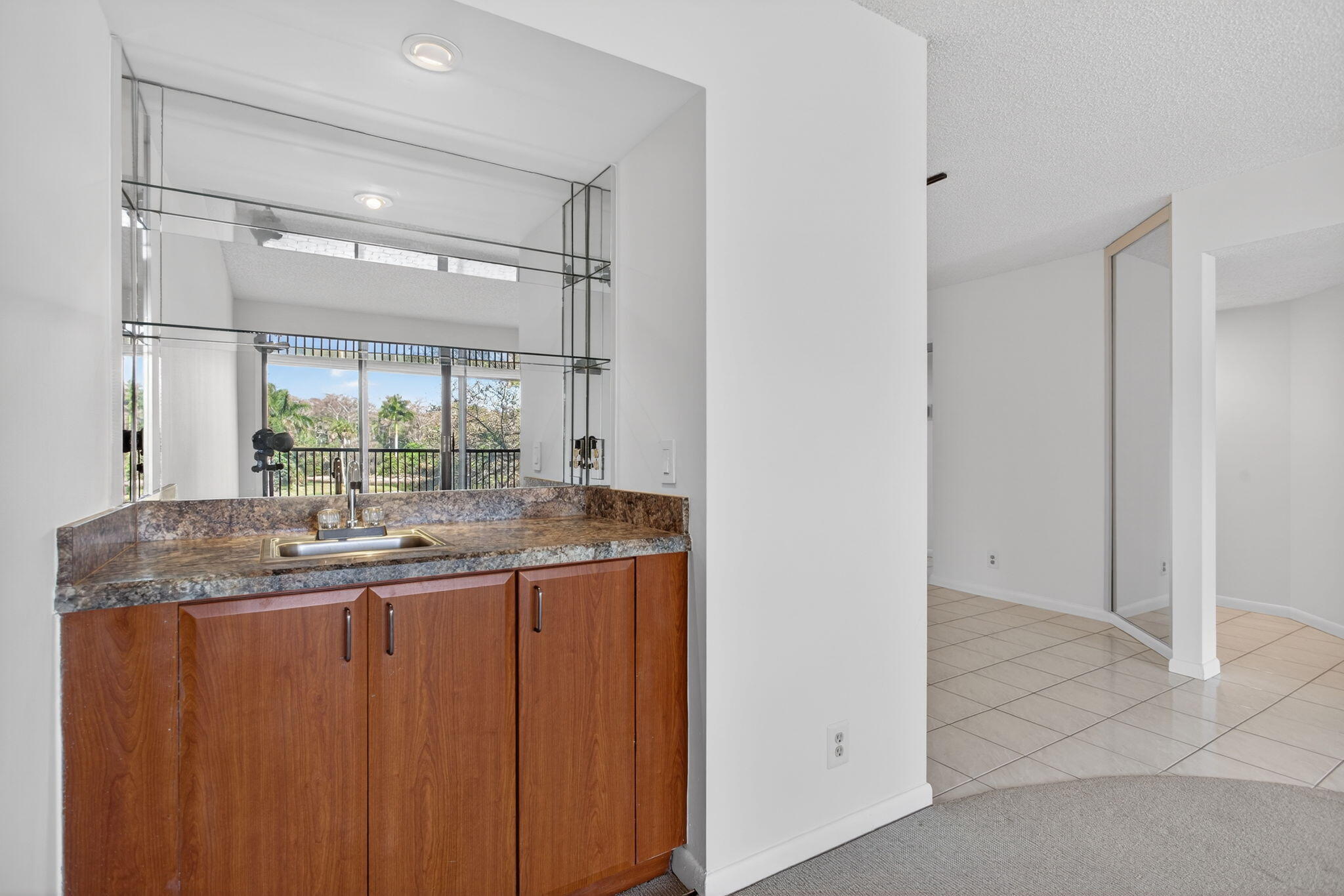 HAMMOCKS-LAKE FOREST CONDO - Residential