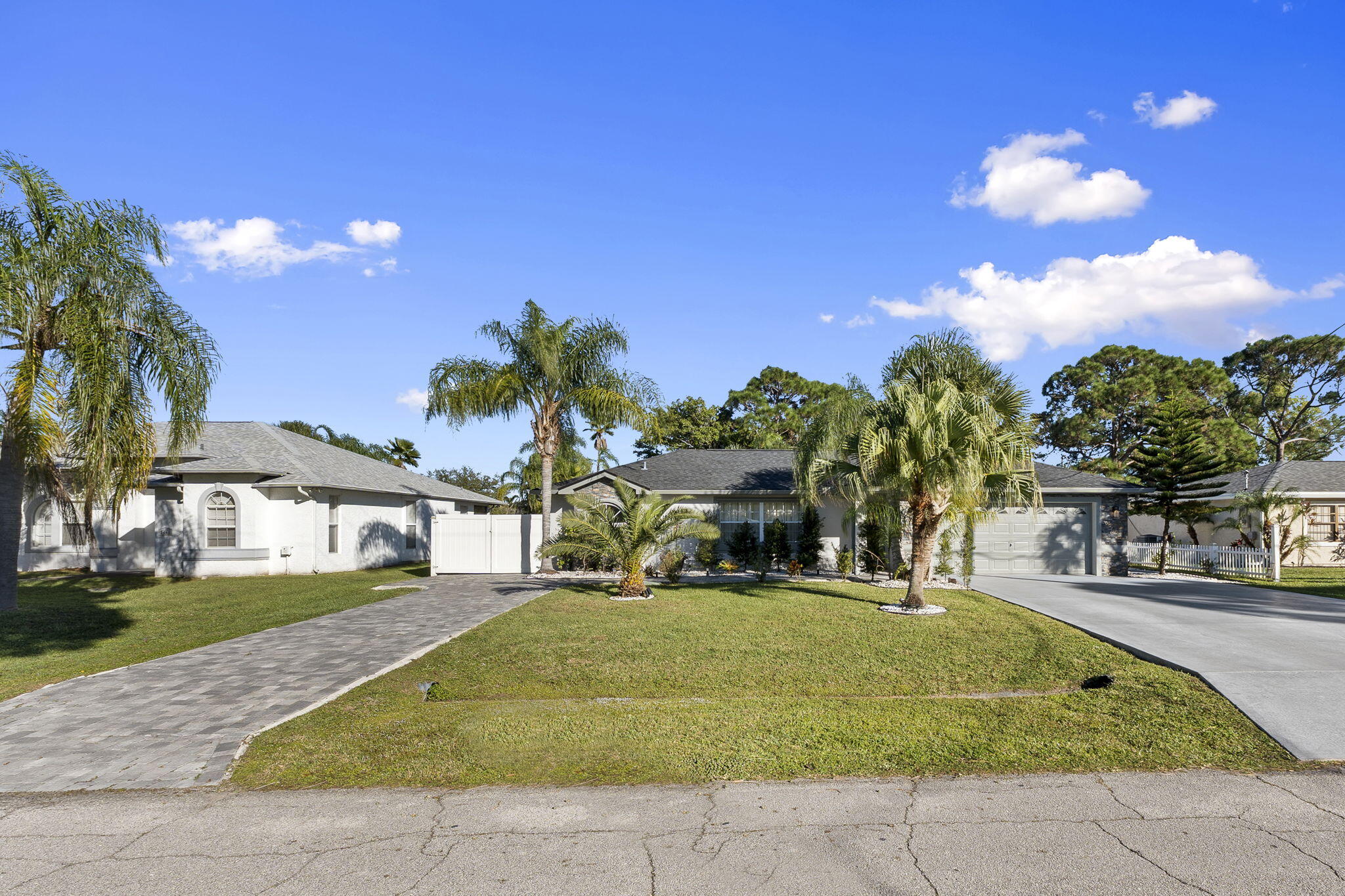 PORT ST LUCIE SECTION 30 - Residential