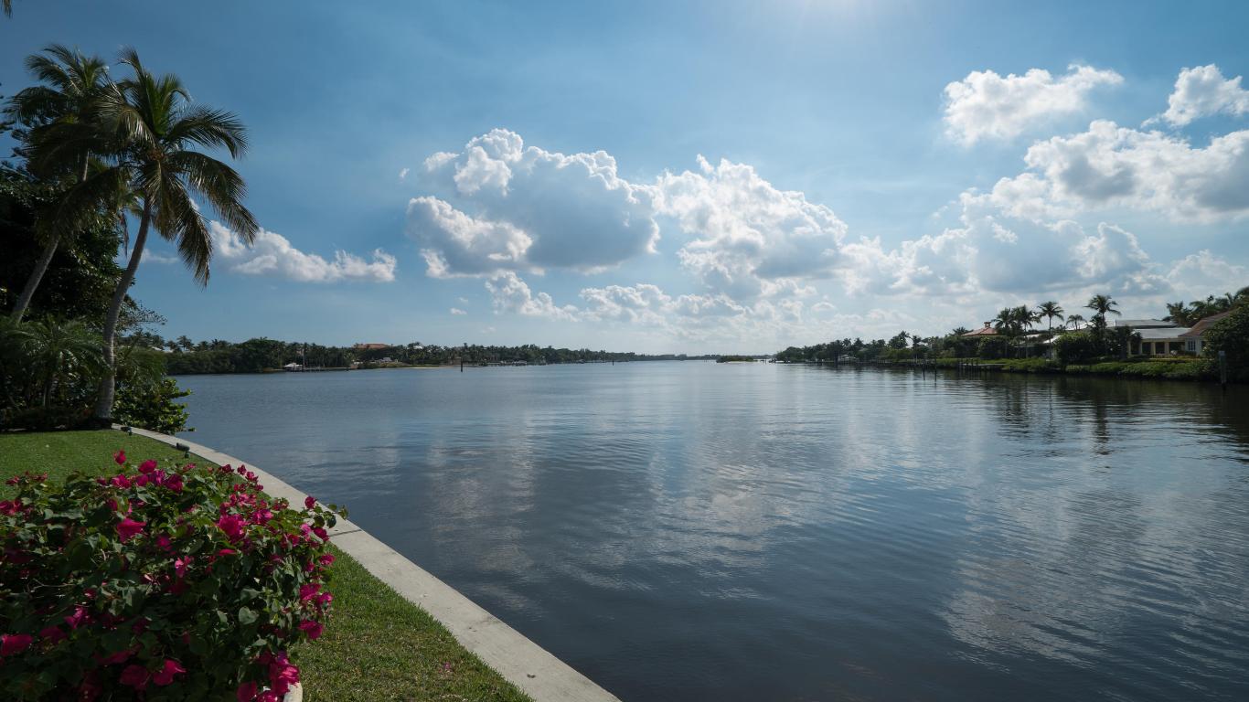 Point Manalapan 01 - Residential