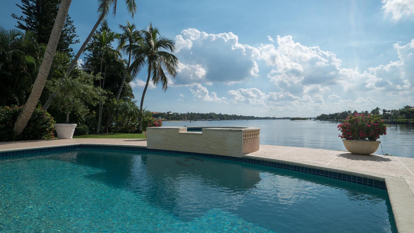 Point Manalapan 01 - Residential