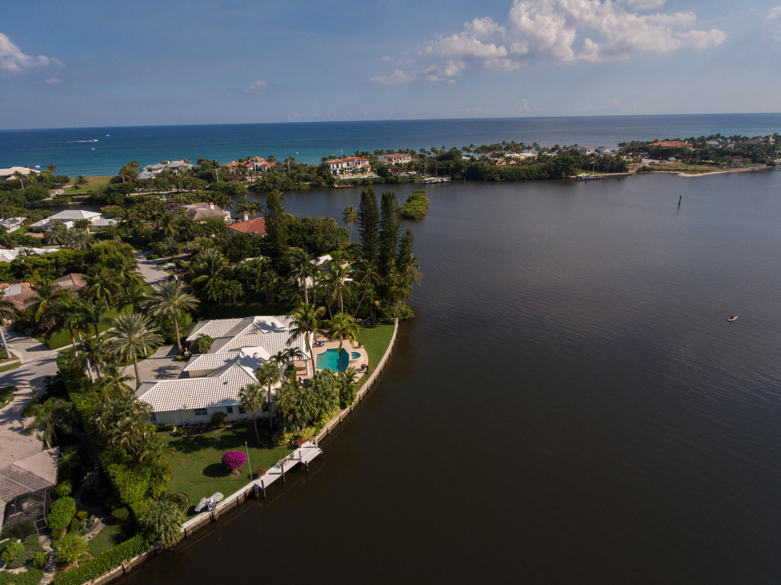 Point Manalapan 01 - Residential