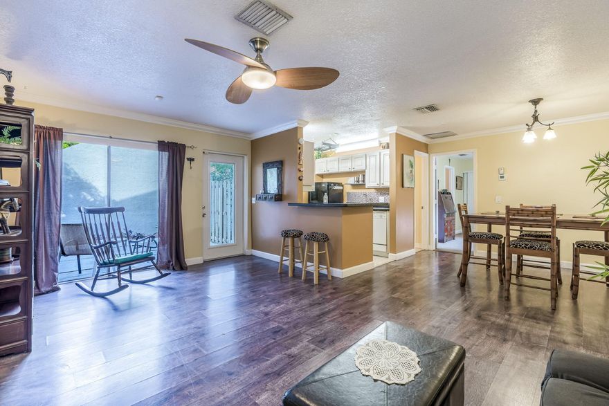 2/1.5 first-floor condo with enclosed patio offering extra living space and flexibility. Just 1 mile to the boat ramp, 2 miles to the beach, and only 1 minute to I-95 for easy commuting. Enjoy coastal convenience with quick access to dining, shopping, and waterfront fun. NEW ROOF adds value and peace of mind. Perfect as a primary home, seasonal getaway, or investment opportunity Minimum Credit Score required 650. AGENTS - PLEASE VIEW BROKER REMARKS IN THE MLS. Offers may be entered ONLINE through Wednesday, March 4, 2026 at 3:00 pm.

AT SELLER'S DISCRETION, AN OFFER MAY BE ACCEPTED AT ANY TIME.