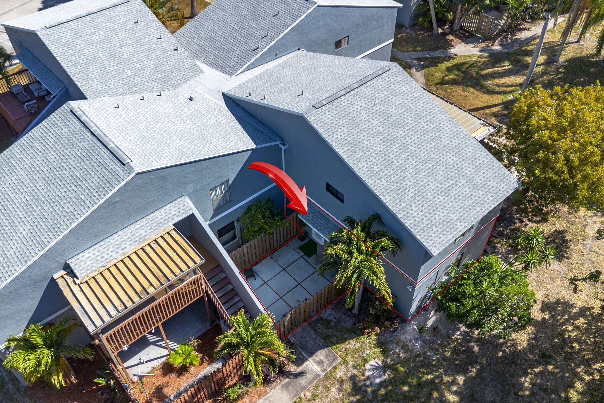 CROSSINGS OF BOYNTON BEACH CONDO - Residential