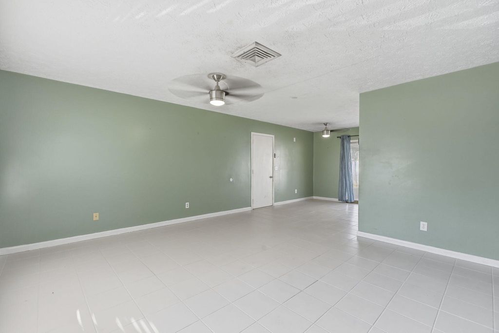 Photo of 1753 SW 32nd Terrace SW, Palm City, FL 34990 (MLS # R11166256)