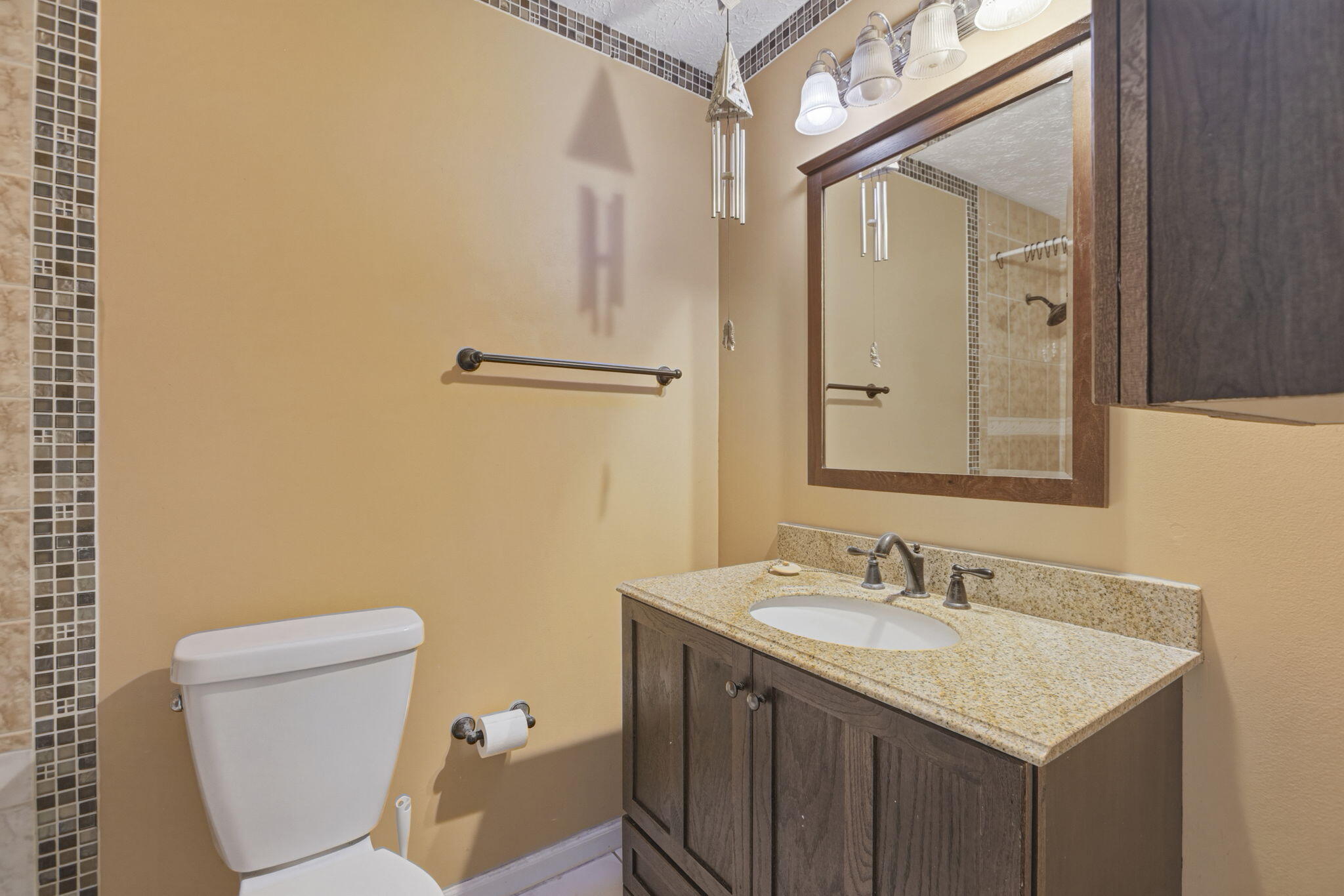 PALM LAKE ESTATES - Residential