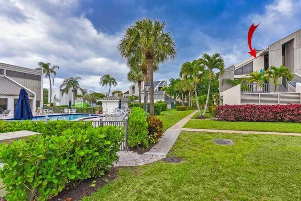 Photo of 1605 S Us Highway 1 #9h, Jupiter, FL 33477 (MLS # B26024799)