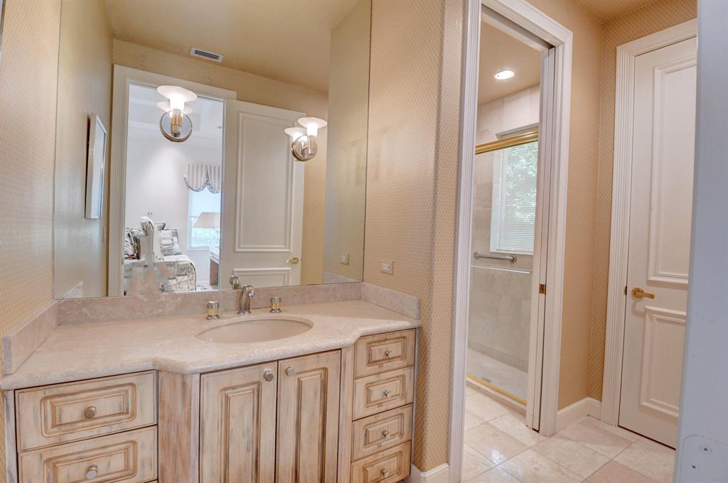 ST ANDREWS COUNTRY CLUB - Residential