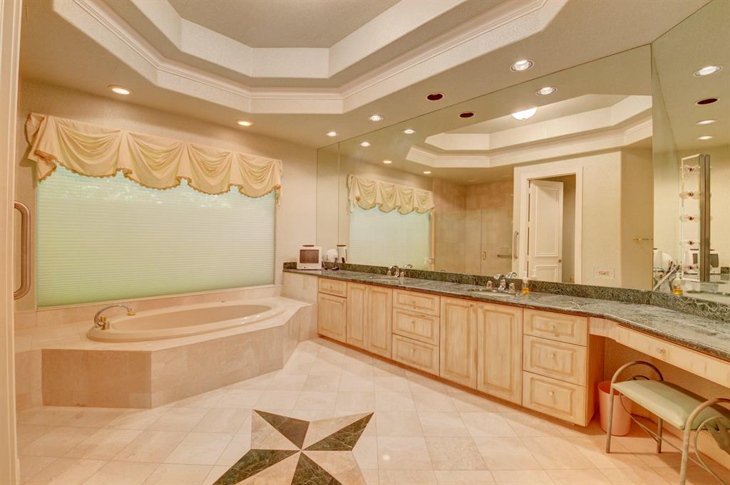 ST ANDREWS COUNTRY CLUB - Residential