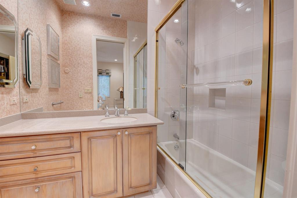 ST ANDREWS COUNTRY CLUB - Residential