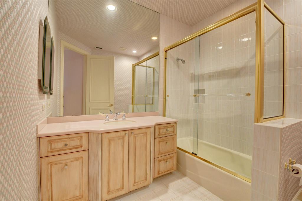 ST ANDREWS COUNTRY CLUB - Residential