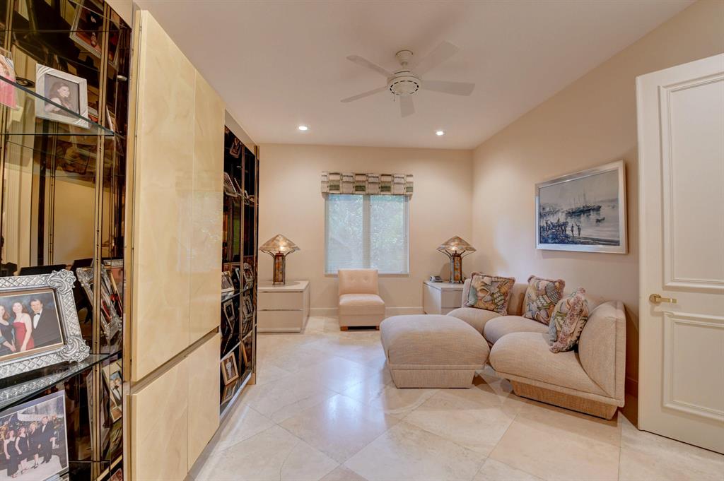 ST ANDREWS COUNTRY CLUB - Residential