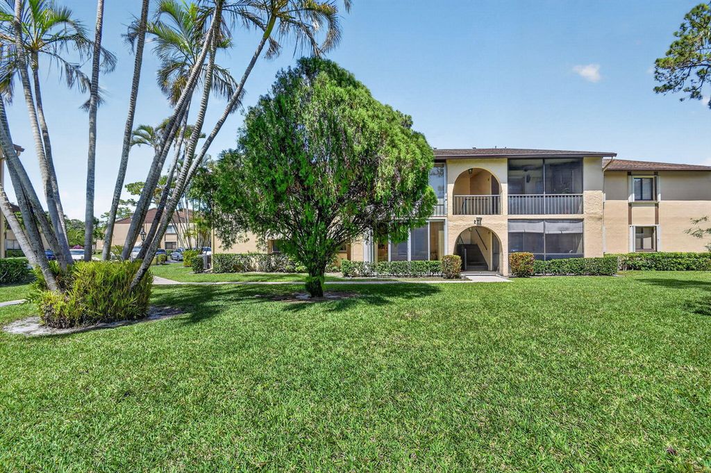 Photo of 228 Pine Hov Circle #C-1, Greenacres, FL 33463 (MLS # B26020597)