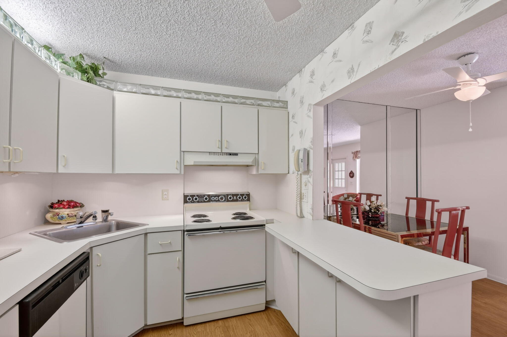 PINE RIDGE SOUTH II CONDO - Residential