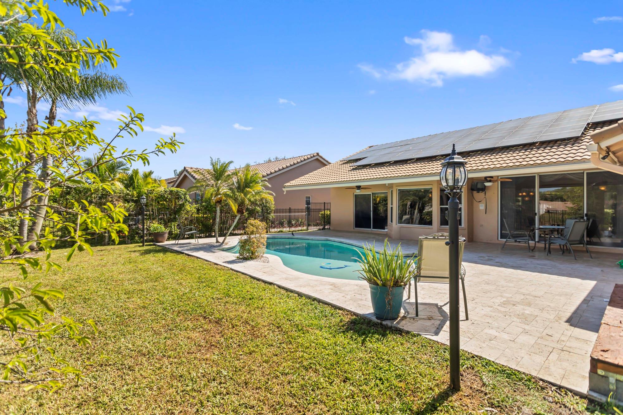 NORTH SPRINGS COURT - Residential