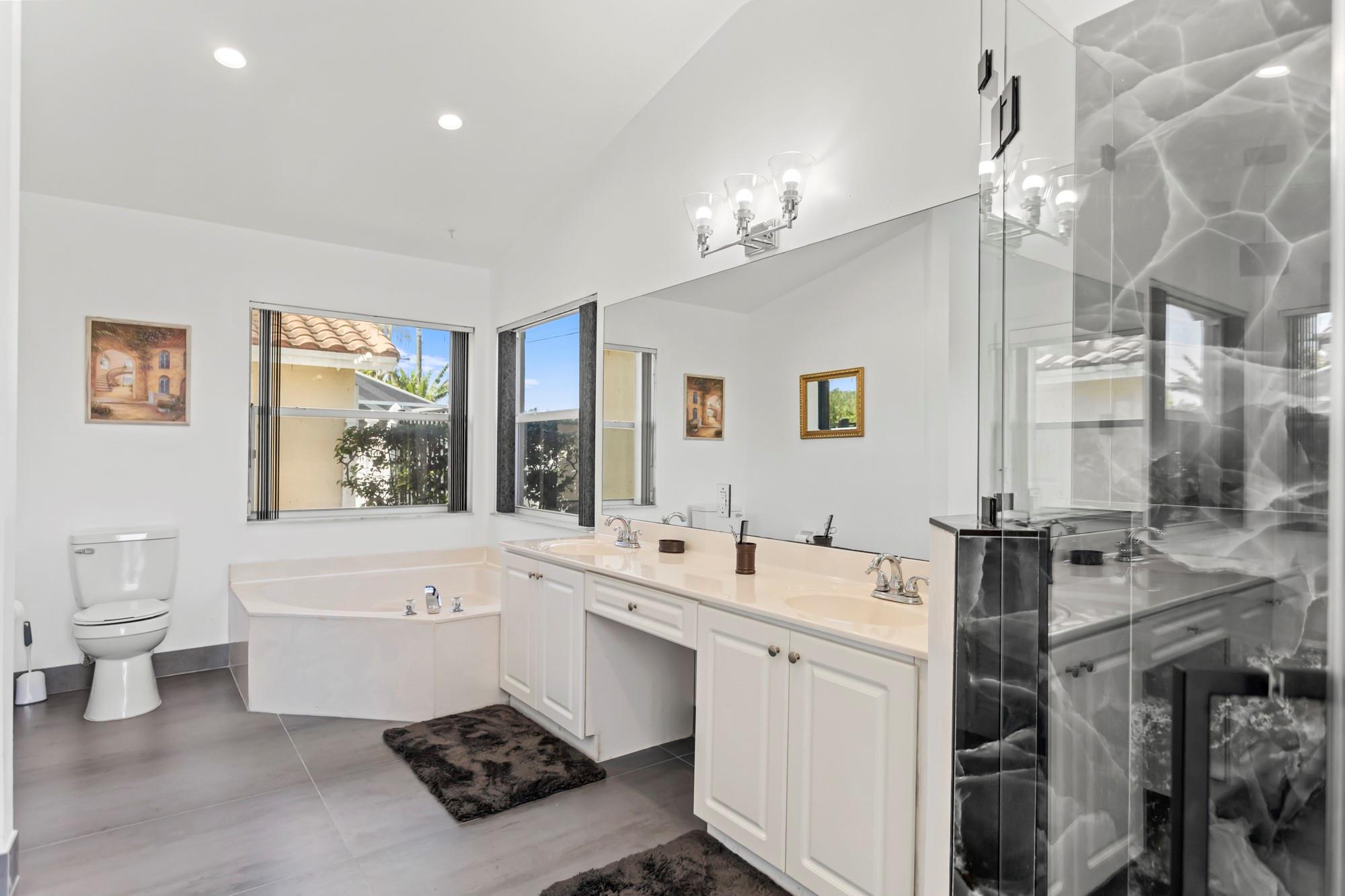 NORTH SPRINGS COURT - Residential