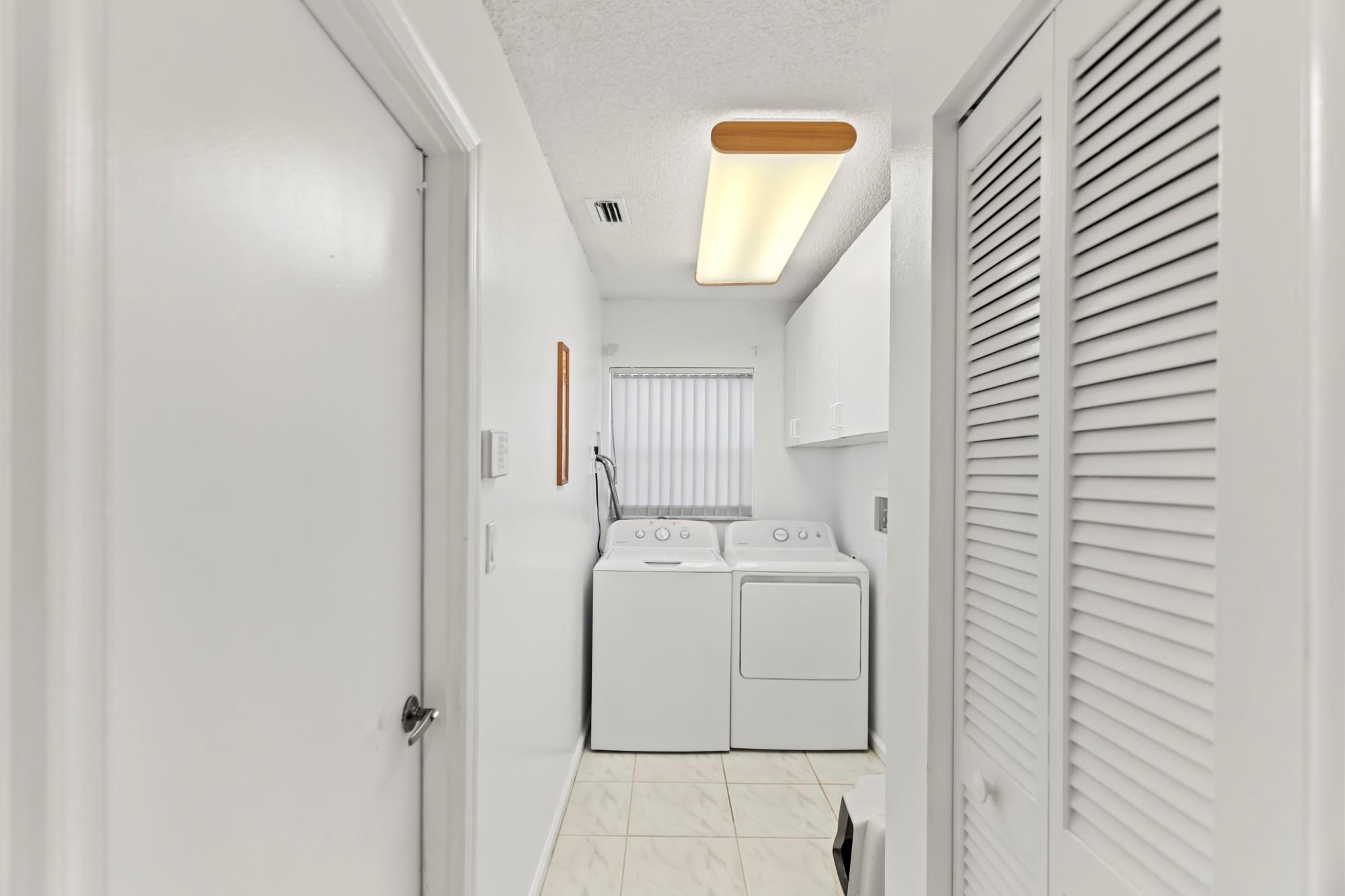 NORTH SPRINGS COURT - Residential