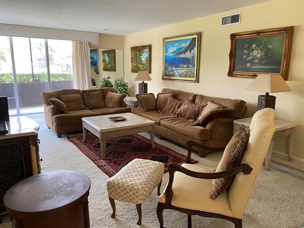 Photo of 11811 Avenue Of P G A #6-1a, Palm Beach Gardens, FL 33418 (MLS # R10708160)