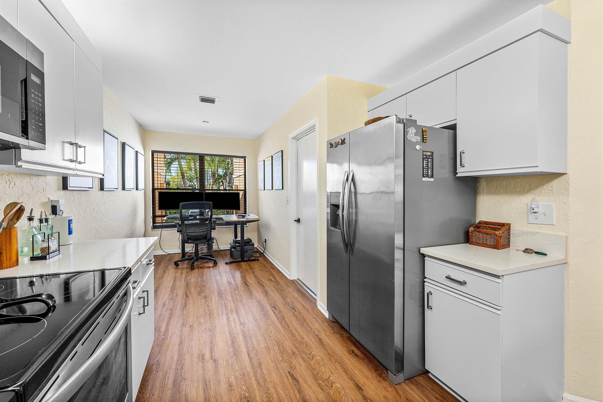 PGA RESORT COMMUNITY PL O - Residential Lease