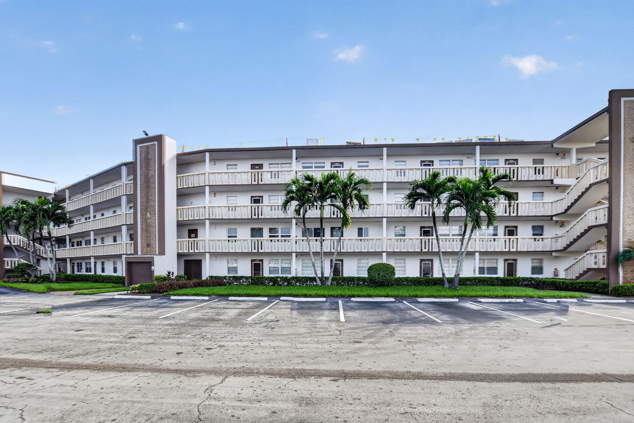View photos, virtual tours, details... 3010 Guildford A