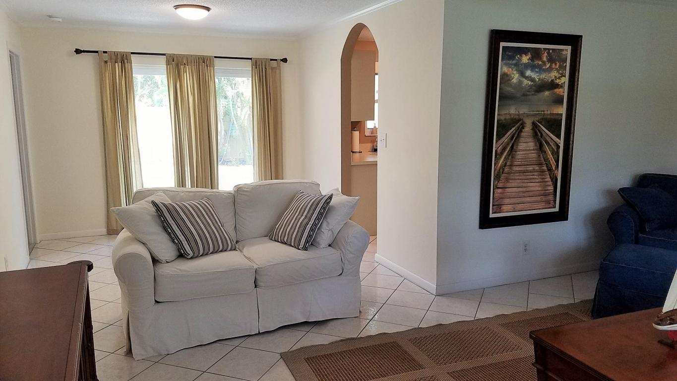 CHAPEL COURT SEC 2 - Residential Lease