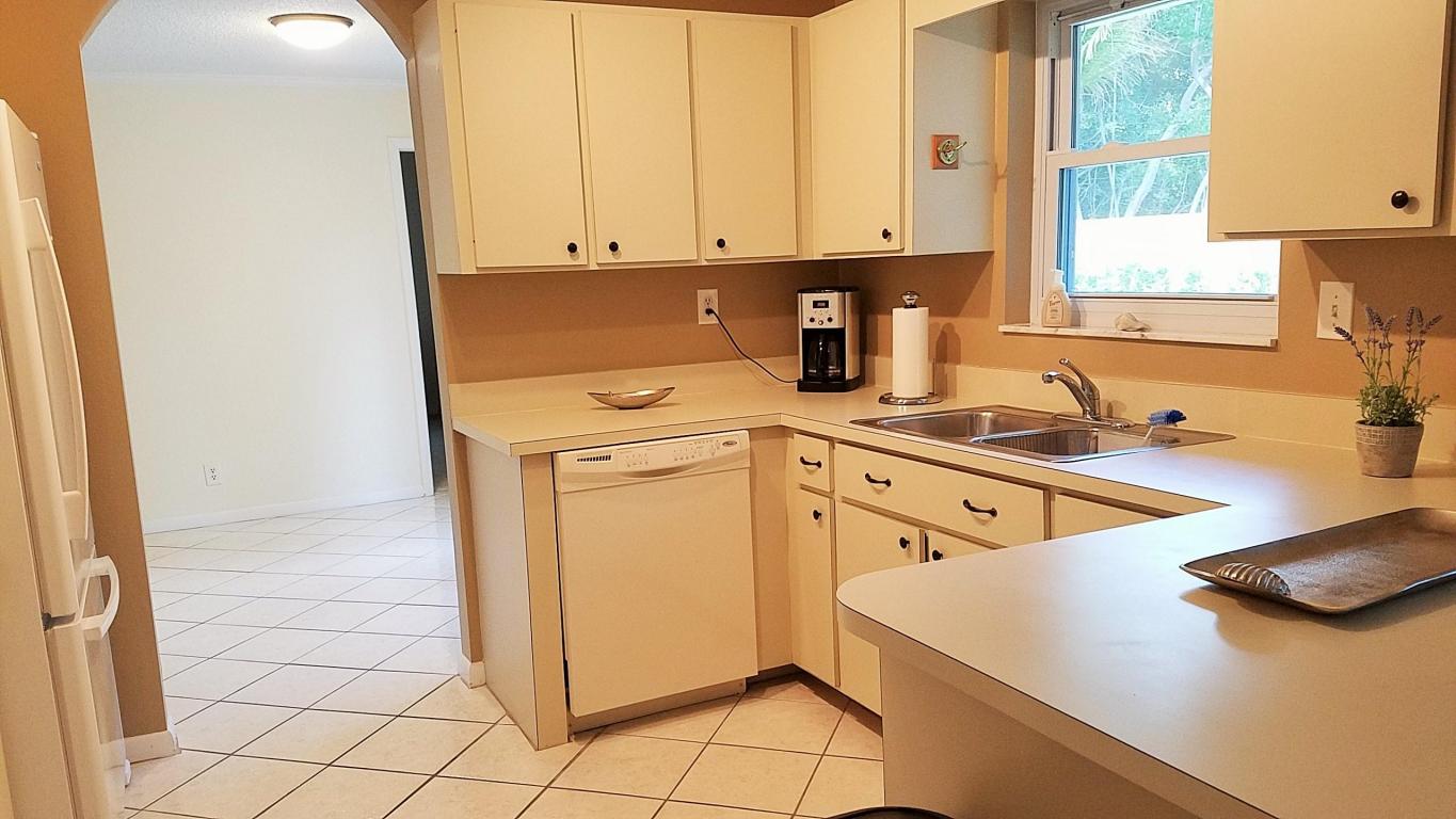 CHAPEL COURT SEC 2 - Residential Lease