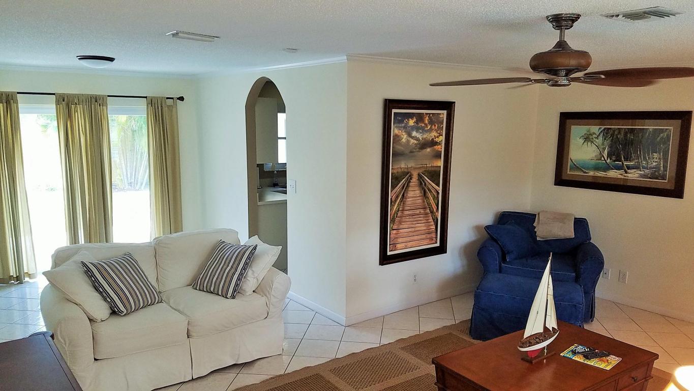 CHAPEL COURT SEC 2 - Residential Lease