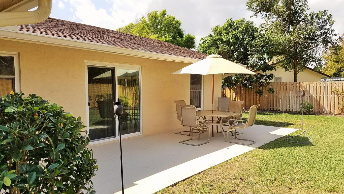 CHAPEL COURT SEC 2 - Residential Lease