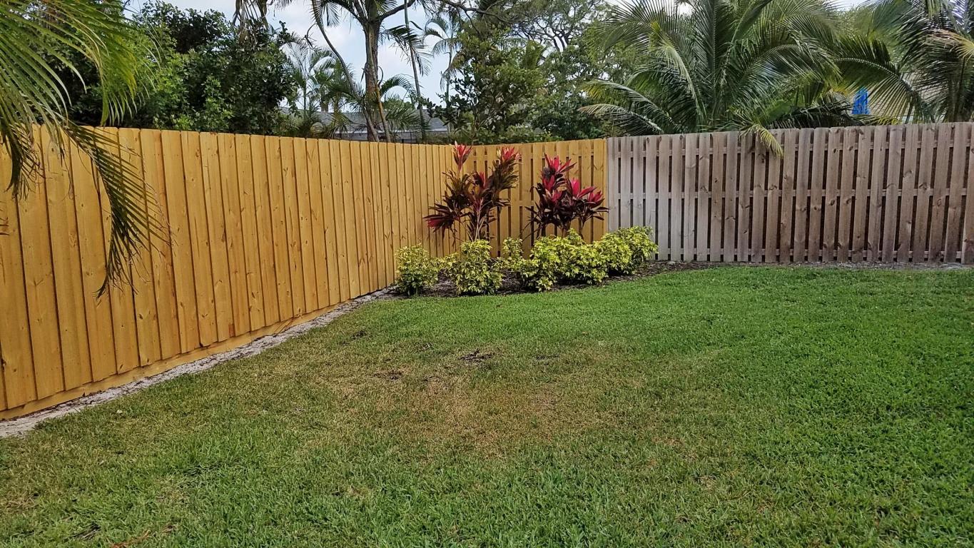 CHAPEL COURT SEC 2 - Residential Lease