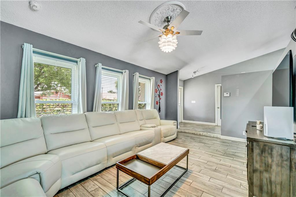 Pine Landing 113-42 B - Residential