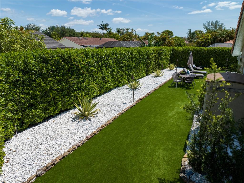 Pine Landing 113-42 B - Residential