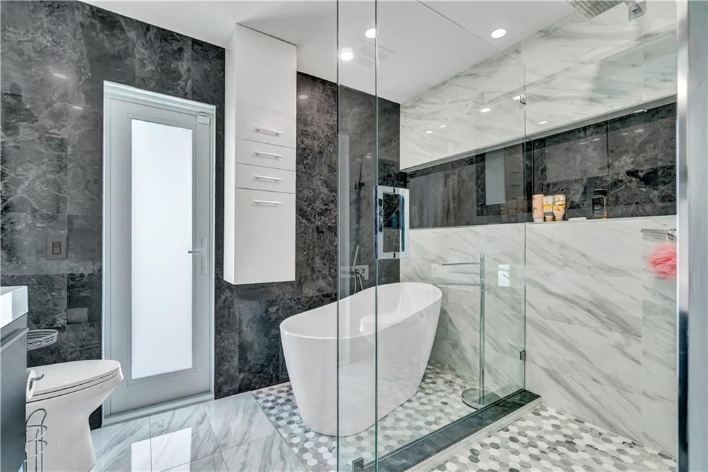 Pine Landing 113-42 B - Residential