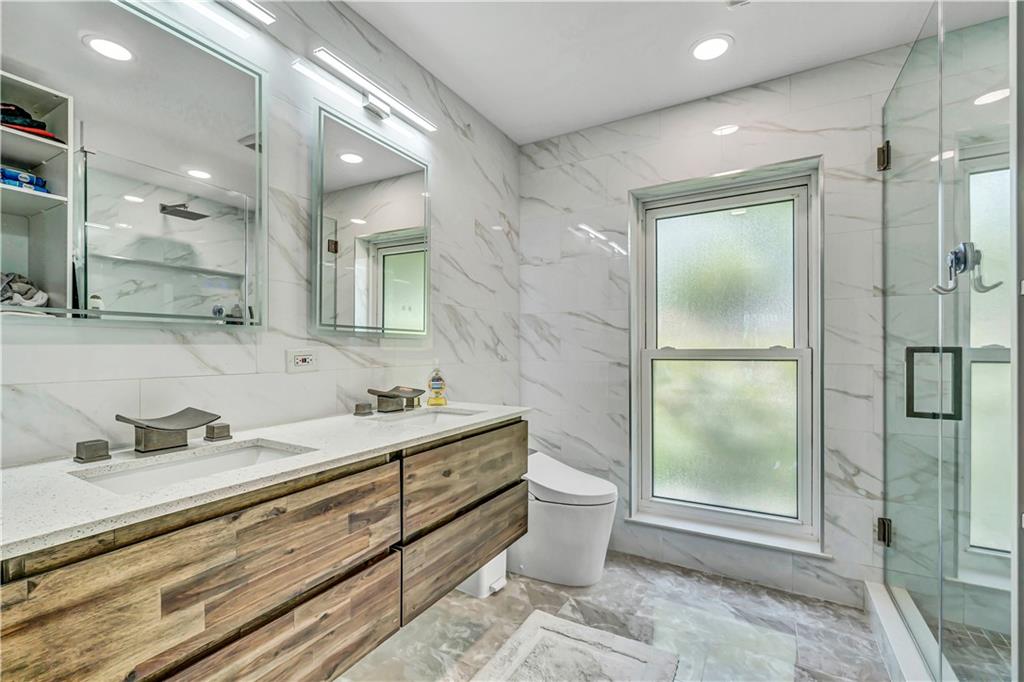 Pine Landing 113-42 B - Residential