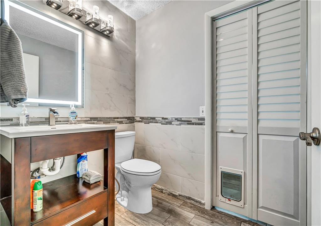 Pine Landing 113-42 B - Residential