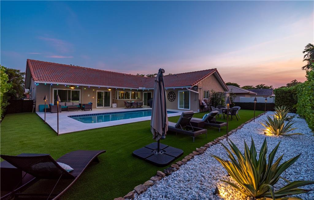 Pine Landing 113-42 B - Residential