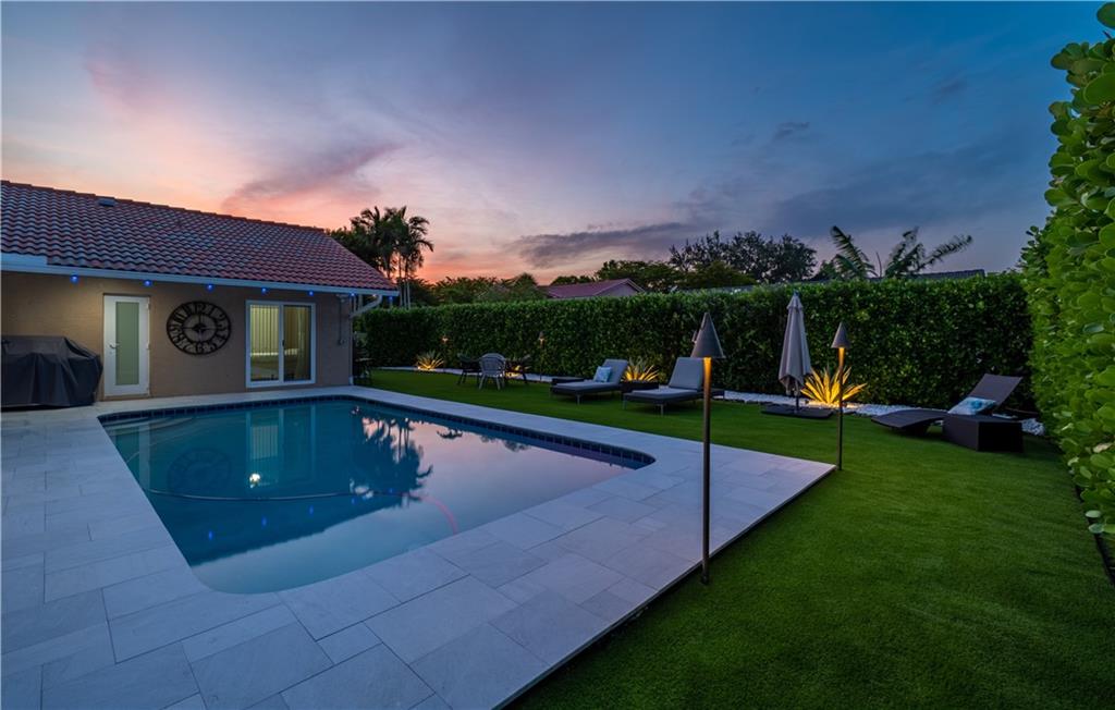 Pine Landing 113-42 B - Residential