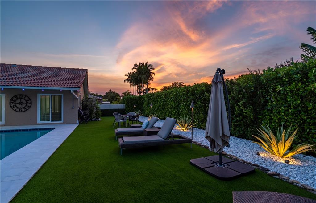 Pine Landing 113-42 B - Residential