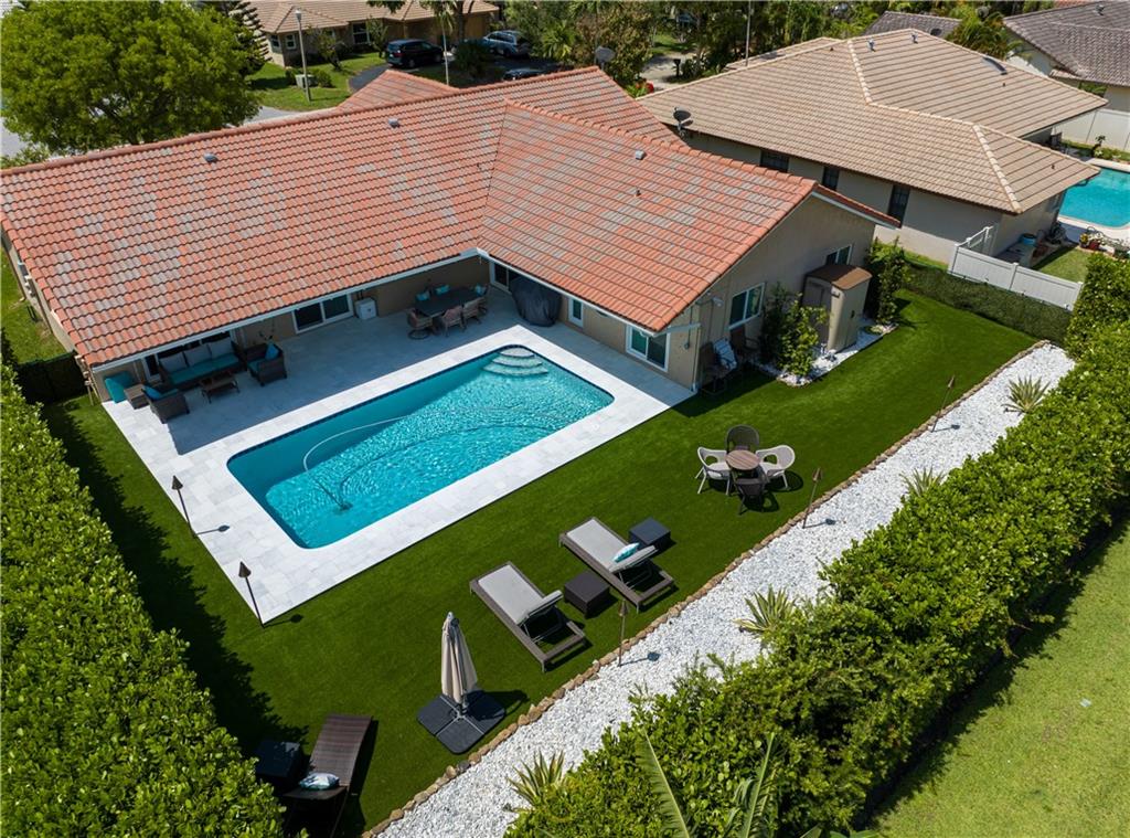 Pine Landing 113-42 B - Residential