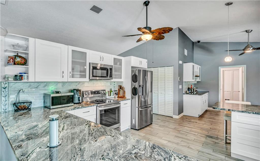 Pine Landing 113-42 B - Residential